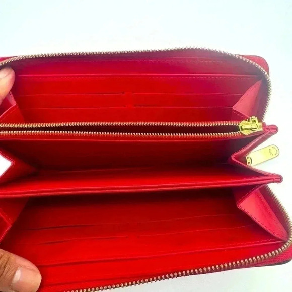 Louis Vuitton Zippy Vernis with FREE ENTRUPY COA - Picture 2 of 16